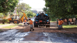 Jardim Flórida I é um dos bairros que está com frente de tapa-buraco sendo realizada em várias ruas – Foto: A. Frota