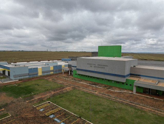 À esquerda na imagem está o Centro de Diagnóstico e à direita o Hospital Regional - Foto: Governo MS