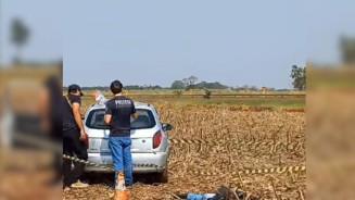 Equipe da perícia técnica no local da tragédia - Foto: Reprodução/Folha de Dourados