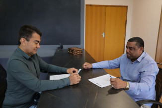 Prefeito Marçal Filho assina Projeto de Lei que será encaminhado à Câmara Municipal para criação de cargos e chamamento dos profissionais de apoio em Educação Especial. Foto: A. Frota
