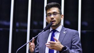 Kim Kataguiri apresenta PEC que autoriza o Brasil a desenvolver armas nucleares para fins de dissuasão