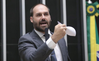 Relator vota por arquivamento de processo contra Eduardo Bolsonaro no Conselho de Ética