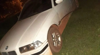 Veículo foi apreendido pelas autoridades paraguaias