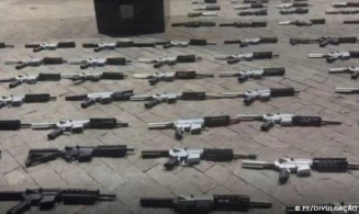 PF desmonta fábrica clandestina capaz de produzir 3,5 mil fuzis por ano em operação contra facções do Rio