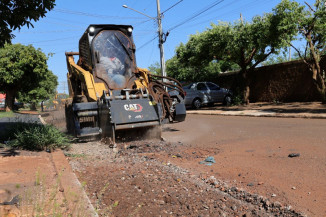 Tapa-buraco é intensificado nos bairros Santa Brígida, Flórida I e Ouro Verde