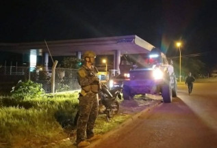 Tropas em ruas de Pedro Juan Caballero (reprodução)