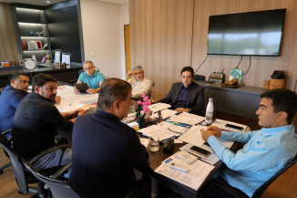 Reunião do prefeito Marçal Filho e secretários municipais com o senador Nelsinho Trad ocorreu na manhã desta quarta-feira – Foto: A. Frota