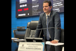 Deputado Renato Câmara durante sessão da Assembleia Legislativa  Veja mais no site da ALEMS: https://al.ms.gov.br/Deputado/Noticias/143829/governo-nomeia-novo-delegado-para-sidrolandia-apos-pedido-de-renato-camara