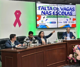 Gleice Jane cobra governo Riedel pela abertura de novas escolas em Dourados