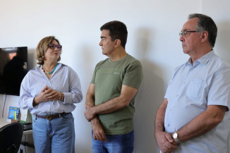 O prefeito Marçal Filho, com o secretário Beto e a nova-diretora-presidente da Agetran, Rosana Fátima Ramos- Fotos: A. Frota