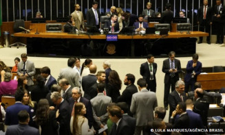 Câmara aprova projeto que dificulta abortos legais em crianças