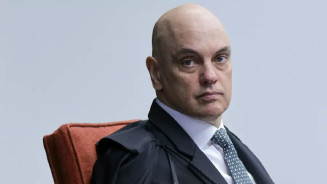 Moraes assume presidência temporária do STF e recebe homenagens