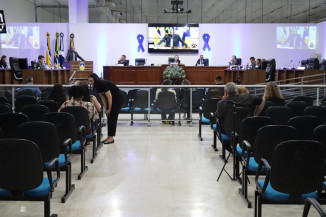 Câmara de Dourados aprova 28 projetos em sessão movimentada
