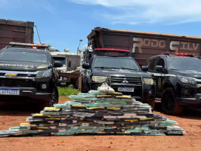 PRF apreende 629 kg de cocaína escondidos em carga de minério