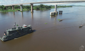 Agência Escola Flutuante “Esperança do Pantanal”. Imagem: 2SG-CA Sergio/Marinha do Brasil  Fonte: Agência Marinha de Notícias