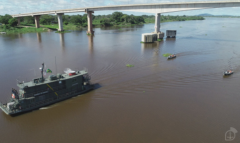 Agência Escola Flutuante “Esperança do Pantanal”. Imagem: 2SG-CA Sergio/Marinha do Brasil  Fonte: Agência Marinha de Notícias