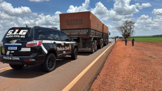 Abordagem ao veículo ocorreu na região do distrito de Itahum, em Dourados - Foto: SIG