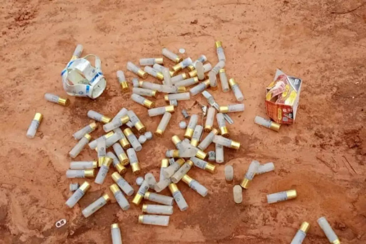 Cartuchos deflagrados que foram encontrados no local (Foto: Conselho Indigenista Missionário)