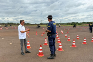 Vereador Inspetor Cabral (PSD) acompanhando Curso de Motociclista Batedor (Foto: Assessoria/CMD)