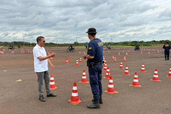 Vereador Inspetor Cabral (PSD) acompanhando Curso de Motociclista Batedor (Foto: Assessoria/CMD)