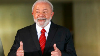 Lula sanciona lei que proíbe uso de linguagem neutra na administração pública