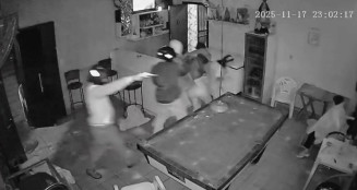 Grupo armado invade bar na fronteira, aterroriza clientes e foge com dinheiro e documentos