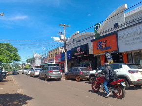 Comércio está autorizado a funcionar, o que vai variar da posição de cada lojista- Foto: Dourados Agora