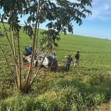 A PRF, a Polícia Civil e a perícia técnica estiveram no local e confirmaram que o passageiro morreu antes da chegada do socorro - Foto: Rio Brilhante em Tempo Real/Reprodução