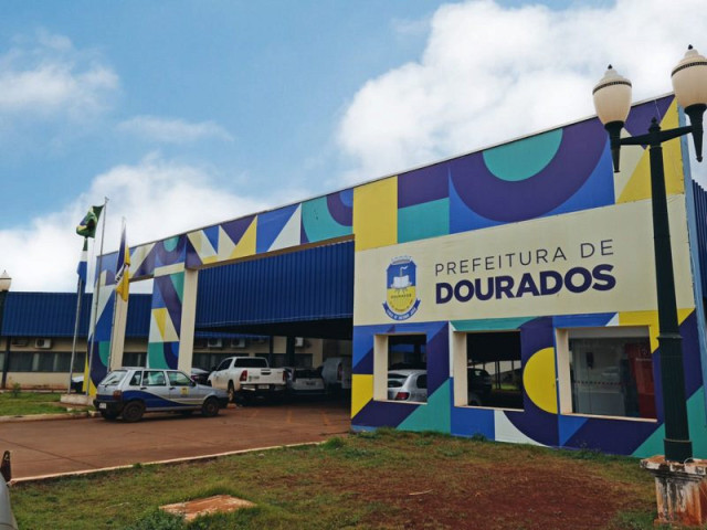 Fachada da prefeitura de Dourados - Foto: A. Frota