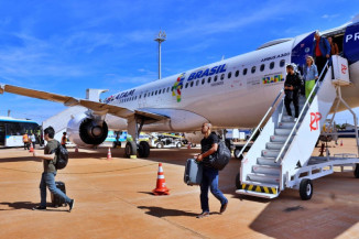 A Latam Airlines aterrissou nesta quinta-feira pela primeira vez em Dourados com um Airbus A320neo com capacidade para 174 passageiros. Foto: Clara Medeiros/Dourados News