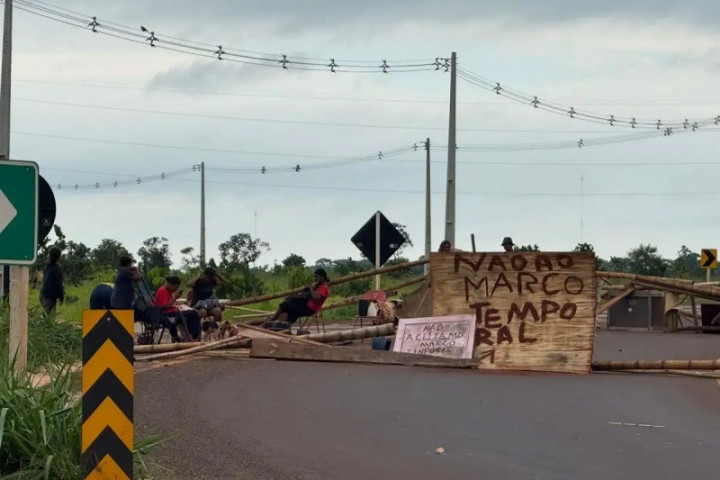 Protesto de indígenas contra o Marco Temporal. (Foto: Evelyn Mendonça)