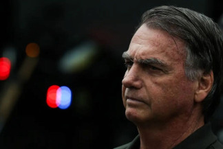Queda provocou trauma de crâneo leve em Bolsonaro, diz equipe médica