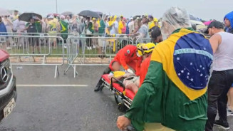 Raio atinge manifestantes  em passeata de Nikolas em Brasília