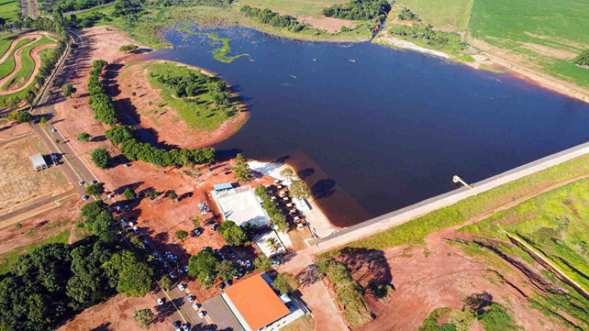 Balneário de Caarapó ganhará novos quiosques e banheiros. (Divulgação)