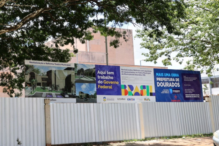 Prefeitura inicia transformação do Teatro Municipal e prazo previsto para ação é de 10 meses. Fotos: A. Frota