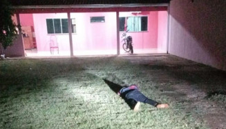 Baleados foram encaminhados ao hospital em estado grave - Foto: Reprodução