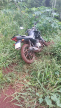 PM prende dois homens e recupera motocicleta furtada no Jardim Esplanada