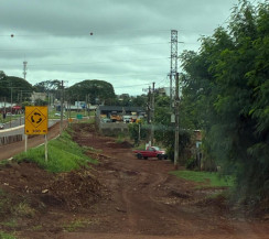 Intervenção nas margens da rodovia melhora a drenagem da chuva e garante mais segurança para quem mora e circula pelo trecho