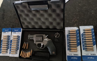 Arma é apreendida após denúncia de ameaças contra mulher e filha em Campo Grande