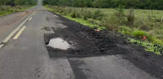Buraco registrado em trecho da rodovia que foi inaugurada em 2024 (Foto: Divulgação / Prefeitura e Bonito)
