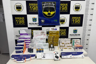 Medicamentos emagrecedores e produtos estéticos apreendidos (Foto: BPMR)