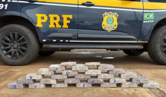 PRF intercepta 160 kg de minério de prata em caminhão boliviano na BR-262