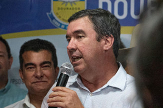Riedel cumpre agenda em Dourados com entrega de obras em escola e ginásio