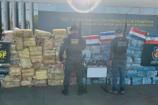 Operação conjunta apreende 4 toneladas de maconha e sete pistolas na zona rural de Dourados