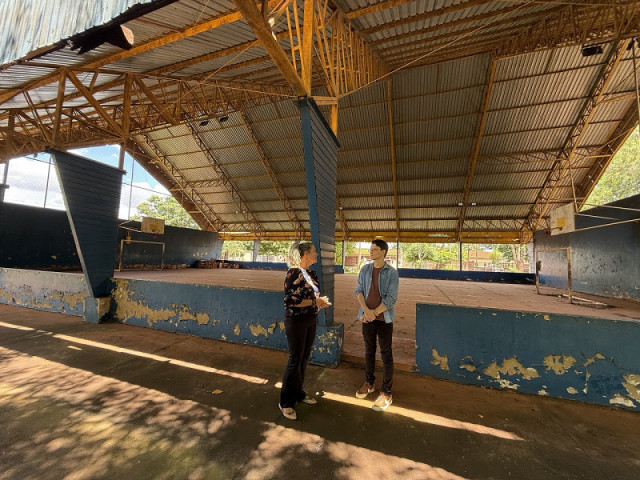Franklin em visita à Escola Municipal Franklin Luiz de Azambuja. (Crédito: Assessoria)