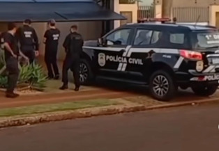 Uma das casas onde a polícia desencadeou a operação - Foto: reprodução/Folha de Dourados
