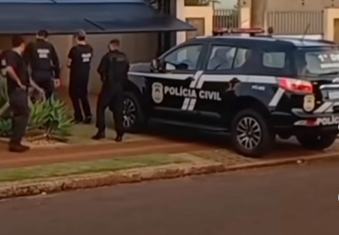 Uma das casas onde a polícia desencadeou a operação - Foto: reprodução/Folha de Dourados