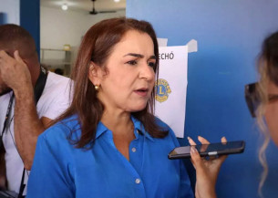Durante mutirão do Todos em Ação, prefeita diz que obras contra alagamentos serão tratadas com Lula “se tiver oportunidade” (Foto: Osmar Veiga/Campo Grande News)