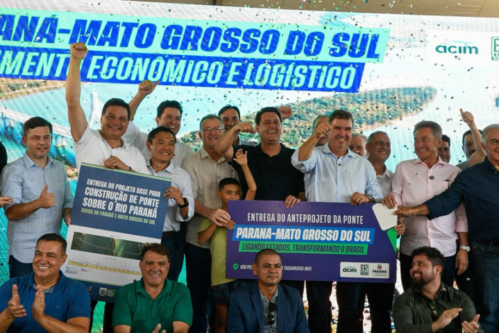 Encontro entre governadores e autoridades ocorreu neste sábado - Fotos: Bruno Rezende (Secom MS)