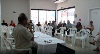 Professores da UEMS aprovam estado de greve e pressionam Governo por recomposição salarial
